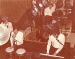 Tris Gour with band